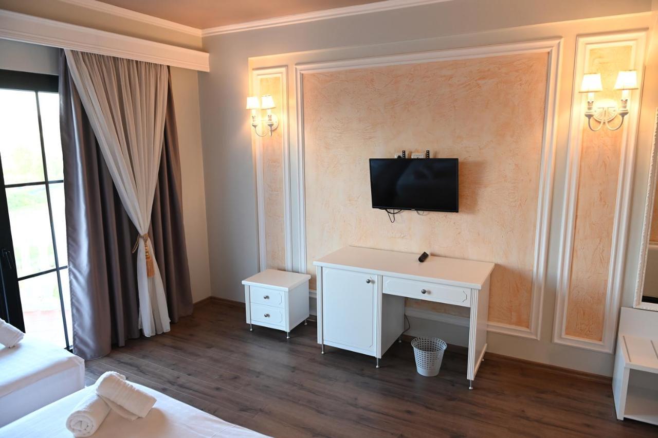 Hotel Onufri Golem  Extérieur photo