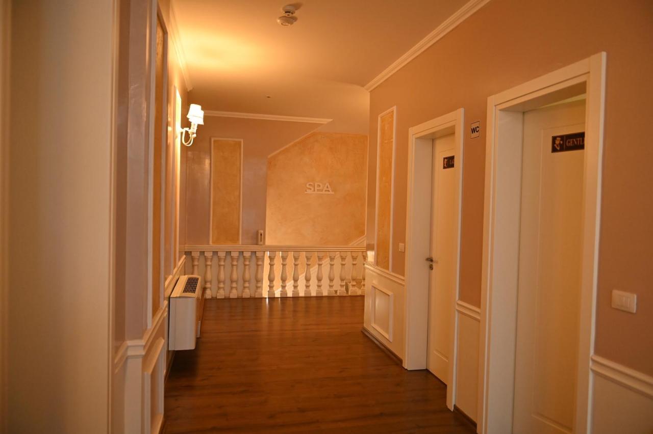 Hotel Onufri Golem  Extérieur photo